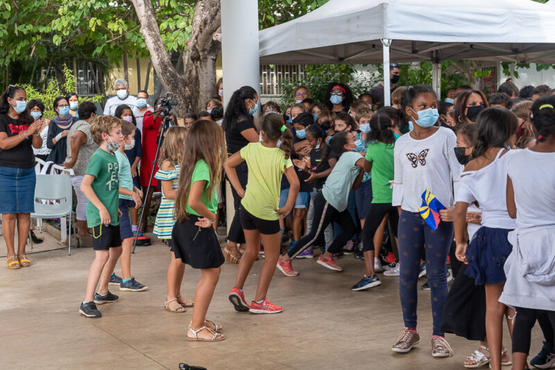 Concert des élèves et du groupe Ziskakan à l’école Les Combavas à la Plaine