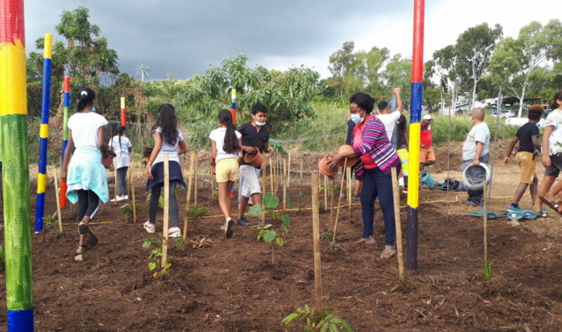 Plantation de l'école Marcel-LAURET