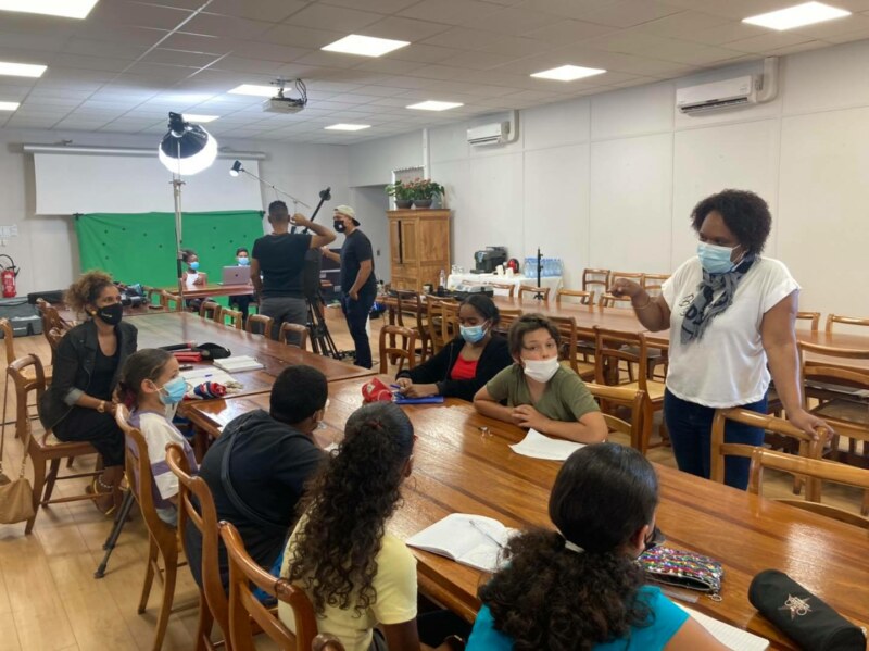 Un journal télévisé présenté par les marmay du CCEJ