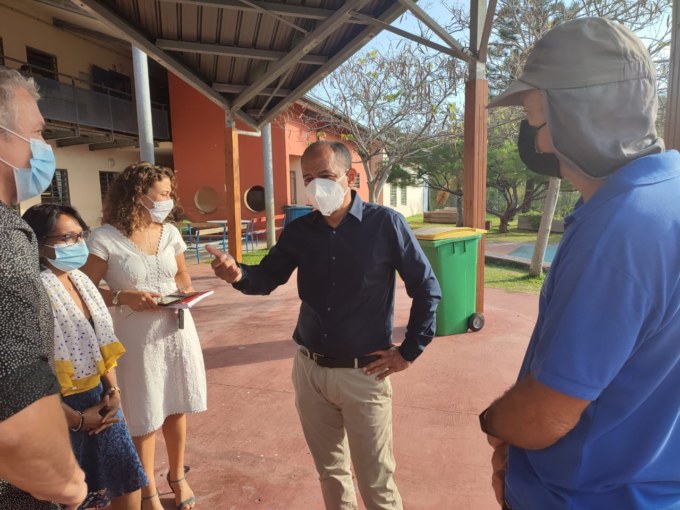 Le Maire, Emmanuel SÉRAPHIN, en visite à l’école Évenor-LUCAS