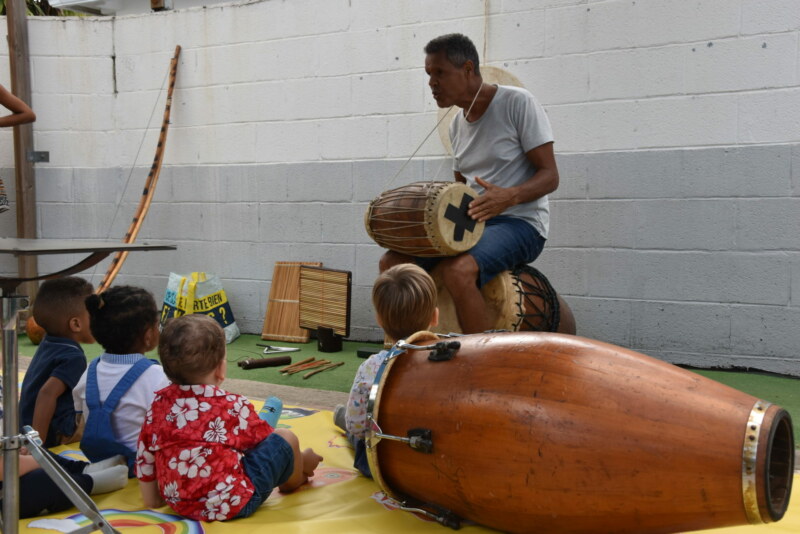 Somèn Kréol : l'artiste ZANGOUN à la Maison d'assistantes maternelles