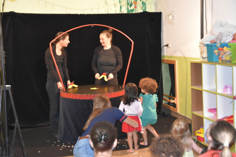 Somèn Kréol : le Théâtre des Alberts à la crèche Les Makis