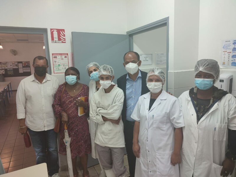 Le Maire, Emmanuel SÉRAPHIN, en visite à l’école primaire Hubert-de-LISLE à la Plaine Saint-Paul