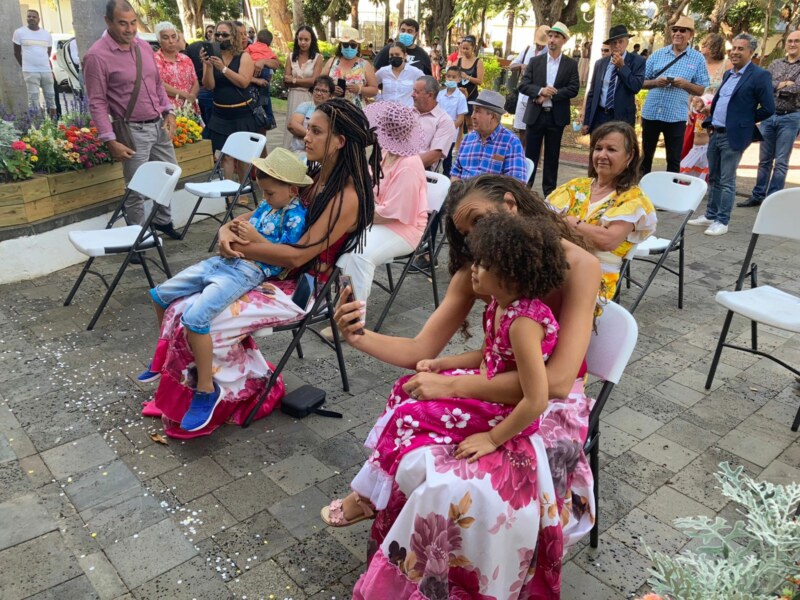 Un « mariage lontan » célébré sur le parvis de l’Hôtel de Ville