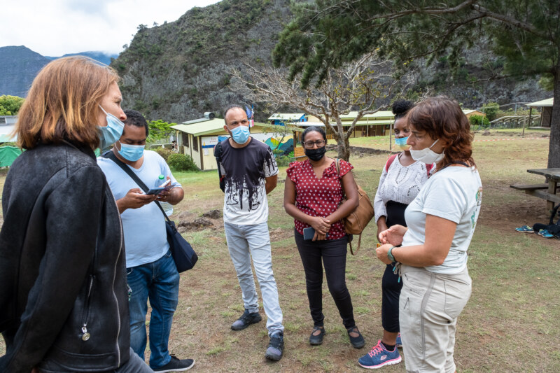 Les conseillers numériques aident les Mafatais