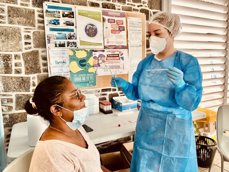 Ouverture du centre de dépistage Covid-19 à la Saline