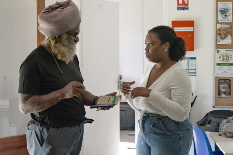 Quatre des six conseillers numériques itinérants se rendent dans trois ilets de Mafate. À Marla, à Roche Plate et aux Orangers