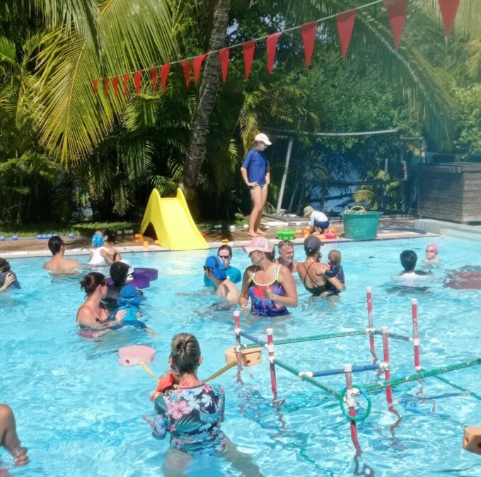 Saint-Paul, titrée Ville Amie des Enfants par UNICEF, organisait une troisième matinée de découverte du milieu aquatique le dimanche 24 avril 2022 à la piscine du club des Aquanautes à l’Hermitage-les-Bains.