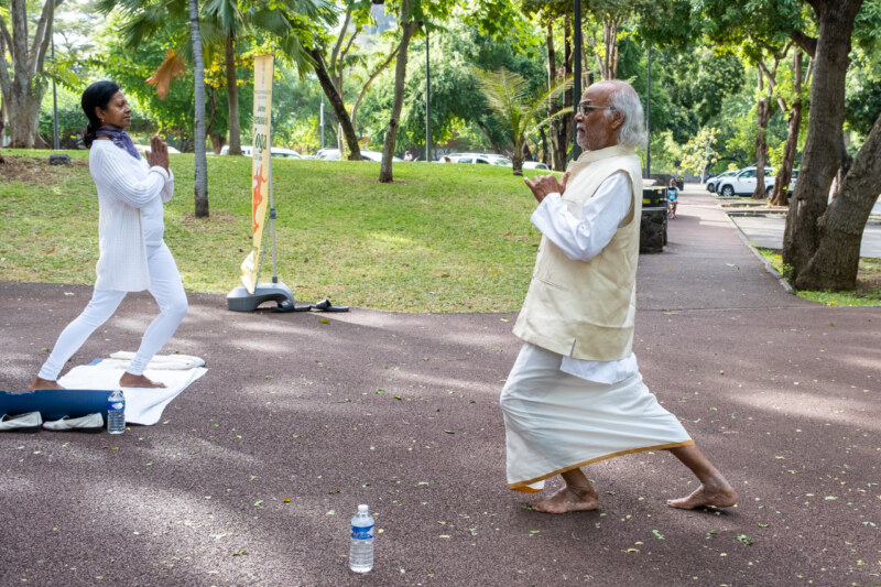 La Grotte du Peuplement passe en mode yoga