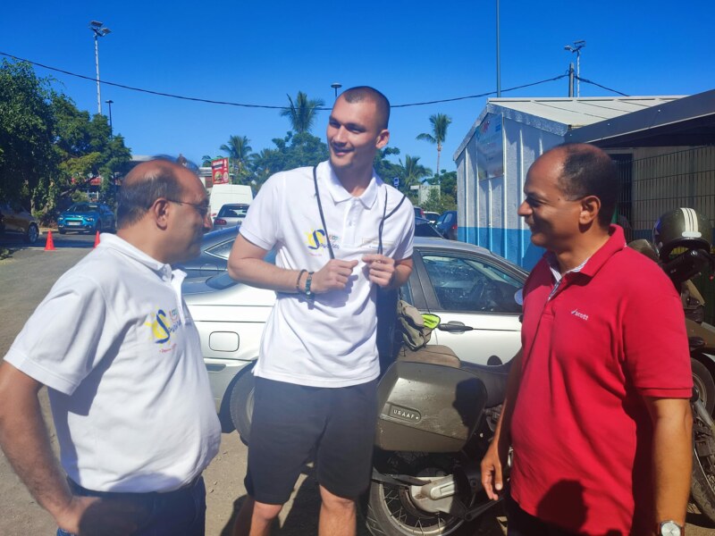 Le footballeur Ludovic AJORQUE de passage à l'Éperon
