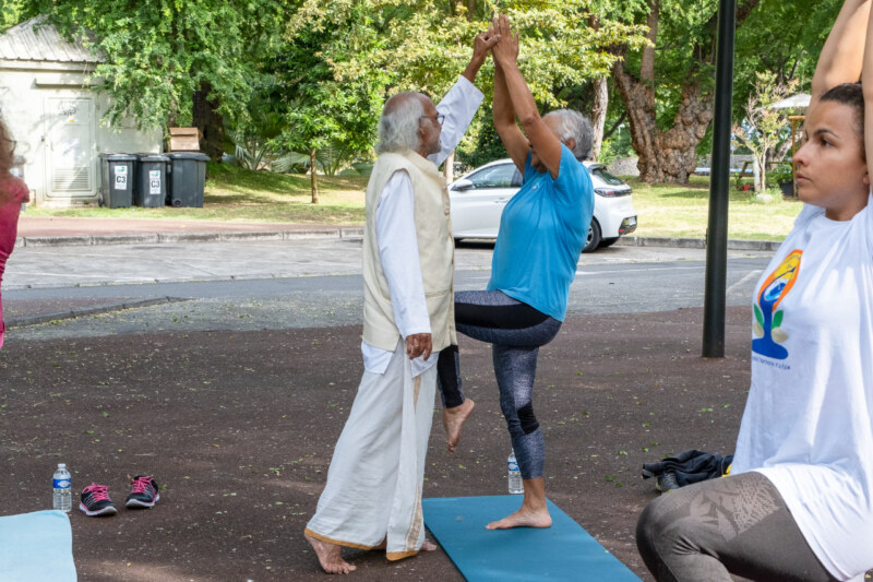 La Grotte du Peuplement passe en mode yoga