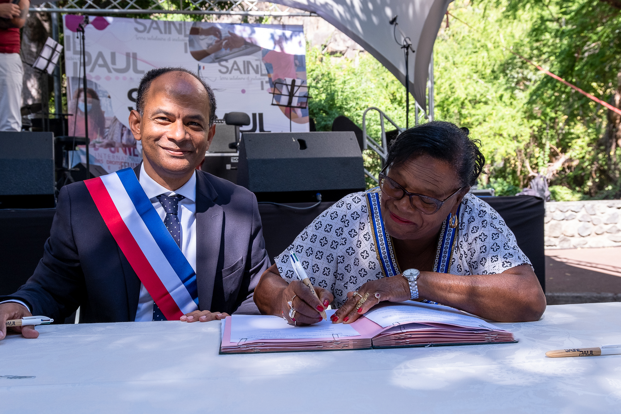 Un bel après-midi dansant avec nos séniors à la Grotte