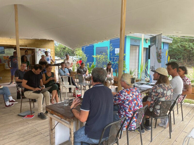 Les Francofolies se profilent à toute vitesse ! La Municipalité de Saint-Paul et les organisateurs du festival, organisé du 29 septembre au 2 octobre 2022, peaufinent les derniers détails.