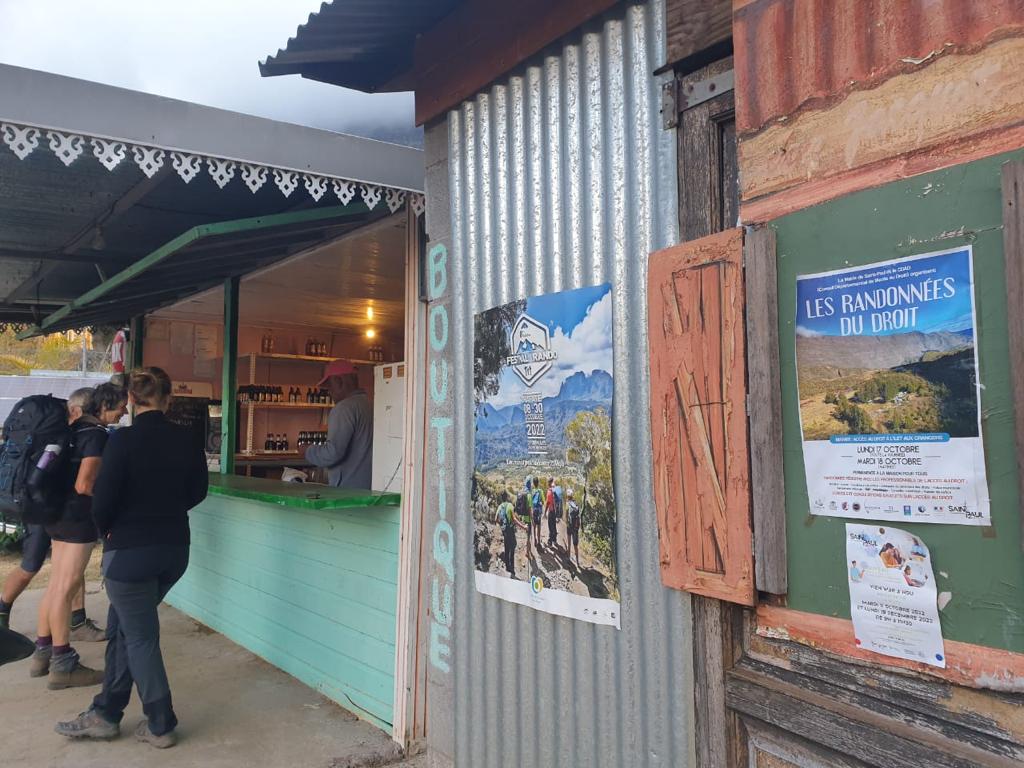 Saint-Paul développe l'accès au droit pour les Mafatais aux Orangers