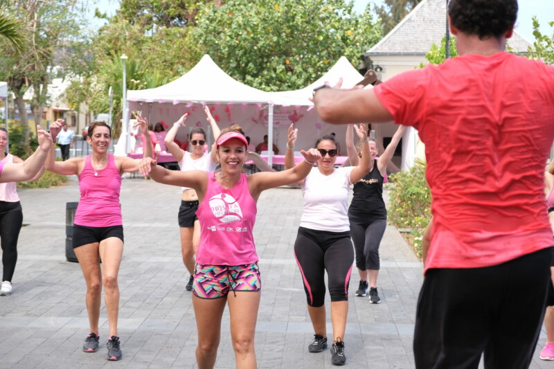 Saint-Paul, labellisée Ville Santé par l'OMS, s'engage dans la lutte contre le cancer du sein à l'occasion du mois d'octobre rose. Dans le cadre des actions de la Karavan Santé dans les quartiers, la Ville organise l'opération 