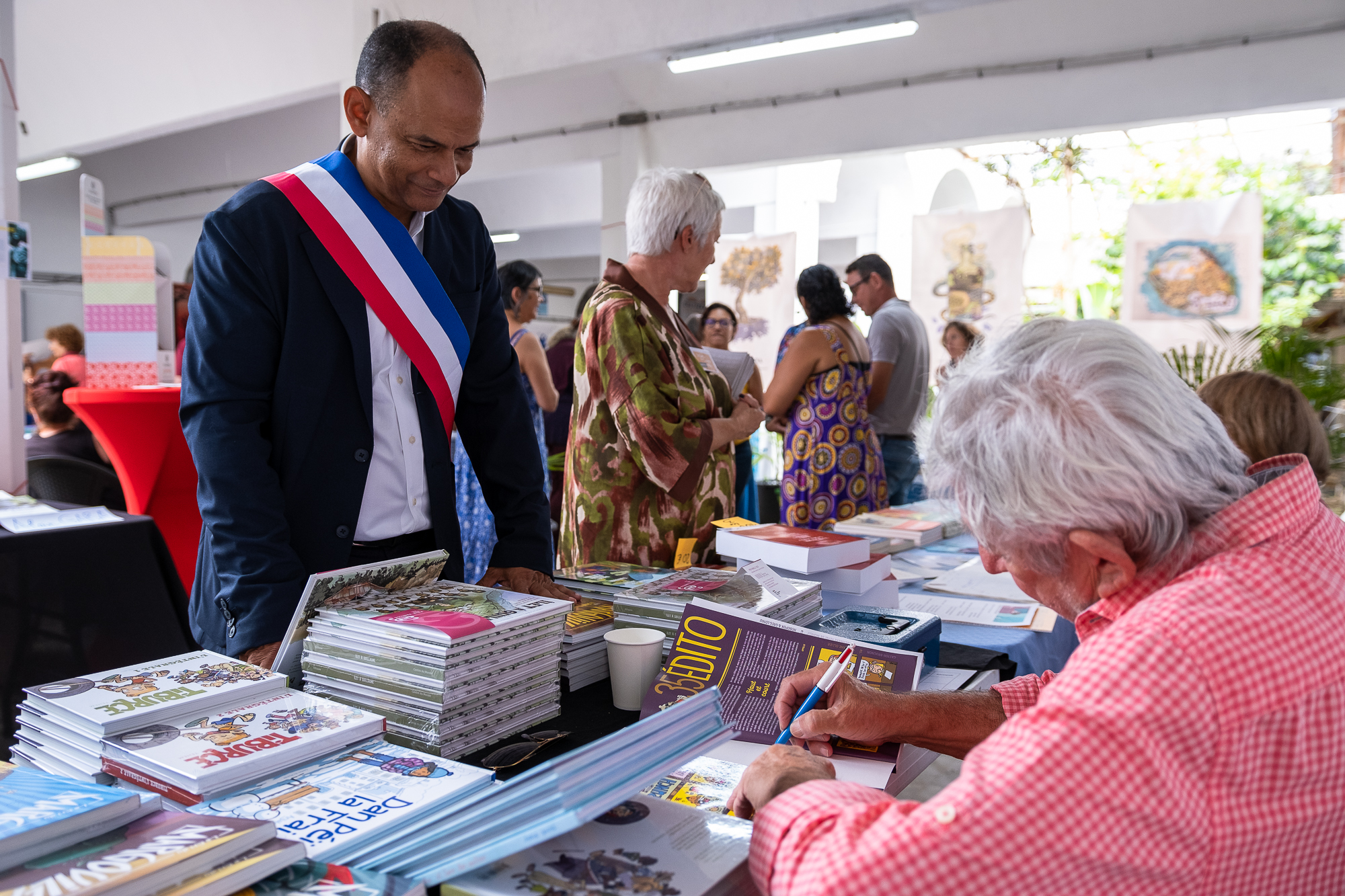 Le Salon du livre péi démarre pour 3 jours à Saint-Paul