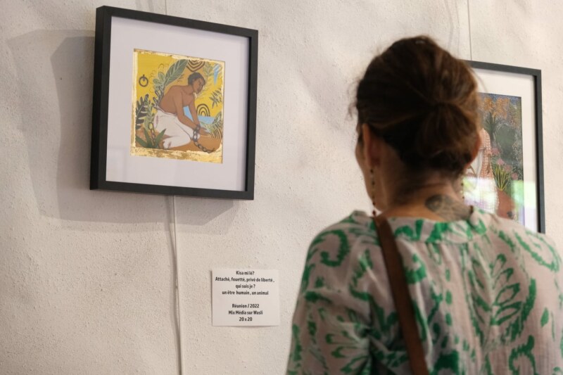 Dans le cadre des festives du Dipavali, Saint-Paul, Ville d’Art et d’Histoire, vous invite à découvrir gratuitement l’exposition de l’artiste, Dristhi HERVÉ, proposée à la Longère Sudel-FUMA jusqu’au 10 décembre.