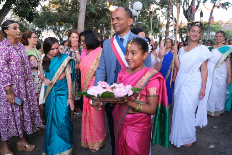Cette édition 2022 du Dipavali prend une ampleur particulière avec le retour du défilé organisé ce samedi 12 novembre 2022. Le Dipavali retrouve sa place naturelle : celle d’une fête de la lumière qui illumine notre Ville.