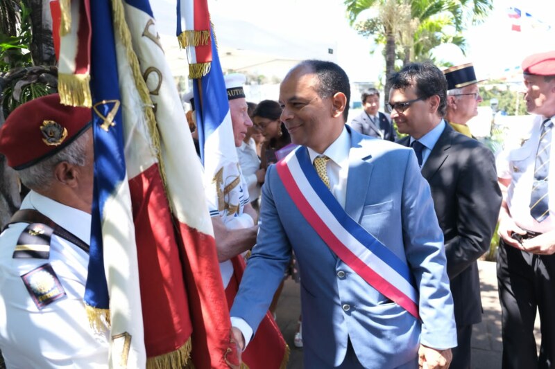 Une cérémonie capitale dans la transmission du devoir de mémoire. Voici l’un des enjeux de la commémoration de l’Armistice du 11 novembre 1918 célébrée au Monument aux morts du Square Célimène de La Saline ce 11 novembre 2022.
