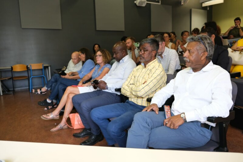 Le Maire de Saint-Paul, Emmanuel SÉRAPHIN, participe ce vendredi matin 4 novembre 2022 à une conférence-débat lié aux enjeux agricoles au lycée Saint-Paul IV situé à la Plaine.