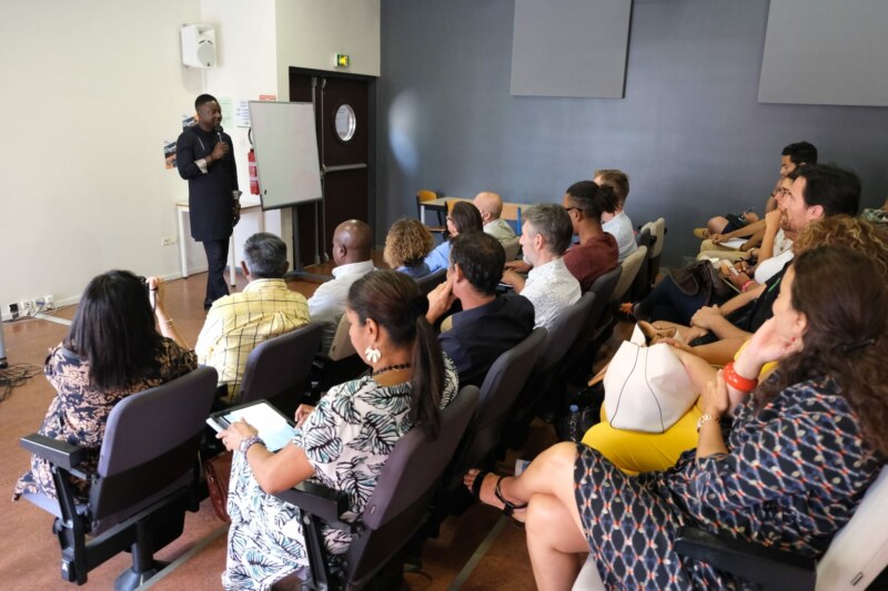Le Maire de Saint-Paul, Emmanuel SÉRAPHIN, participe ce vendredi matin 4 novembre 2022 à une conférence-débat lié aux enjeux agricoles au lycée Saint-Paul IV situé à la Plaine.