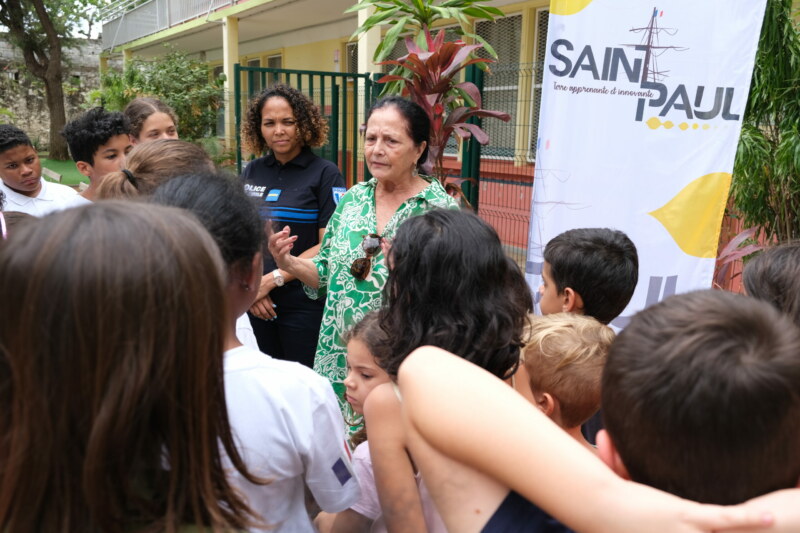 Les écoles de Saint-Paul engagées contre le harcèlement scolaire : le Banc de l'amitié à Sarda-GARRIGA