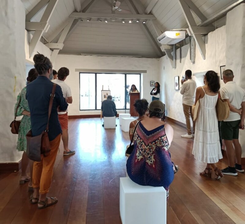 Dans le cadre des festives du Dipavali, Saint-Paul, Ville d’Art et d’Histoire, vous invite à découvrir gratuitement l’exposition de l’artiste, Dristhi HERVÉ, proposée à la Longère Sudel-FUMA jusqu’au 10 décembre.