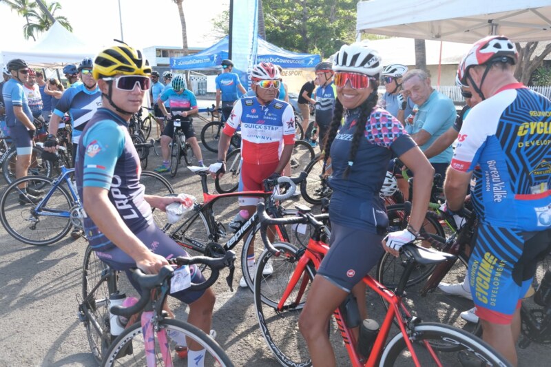 Gros succès pour la première édition de la cyclo-rando proposée ce dimanche 13 novembre 2022 sur le territoire de Saint-Paul. 300 personnes participent à cette course solidaire organisée par l’association Les Moustaches à vélo, en partenariat avec la Ville de Saint-Paul.