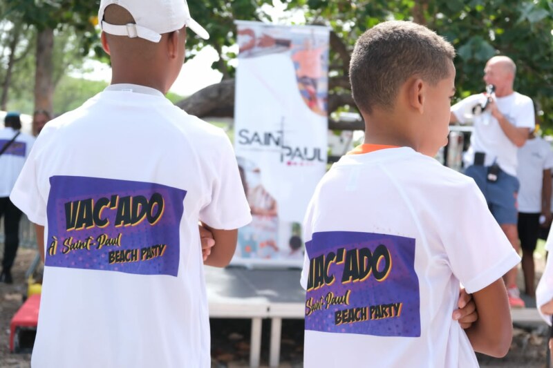 Parcours d’obstacle, sports de plage, structures gonflables… La belle plage du Cap Homard est le théâtre d’une méga beach party ce samedi 21 janvier 2023. Cet événement festif accueille des ados pour terminer les vacances en beauté.