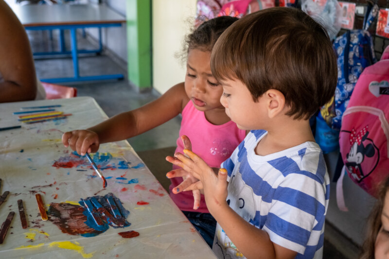 Les centres de loisirs animent le territoire Saint-Paulois. Plus de 21 structures d’Accueils de loisirs sans hébergement (ALSH) proposent aux marmay un panel d’activités diversifiées et du 2 au 19 janvier 2022 dans les Bassins de vie de Saint-Paul. Ambiance avec les photos prises à l'école maternelle de l'Étang.