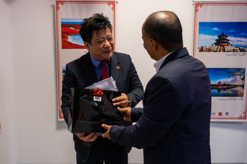 Visite du Vice-Consul général de Chine, TIAN Ye : Le Nouvel An Chinois placé sous le signe du lapin d’eau retrouve une ampleur particulière à Saint-Paul, Ville d’Art et d’Histoire. Les festivités se tiennent cette année dans un format normal.