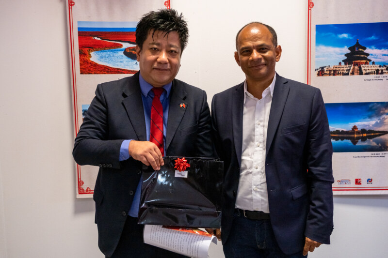 Visite du Vice-Consul général de Chine, TIAN Ye : Le Nouvel An Chinois placé sous le signe du lapin d’eau retrouve une ampleur particulière à Saint-Paul, Ville d’Art et d’Histoire. Les festivités se tiennent cette année dans un format normal.