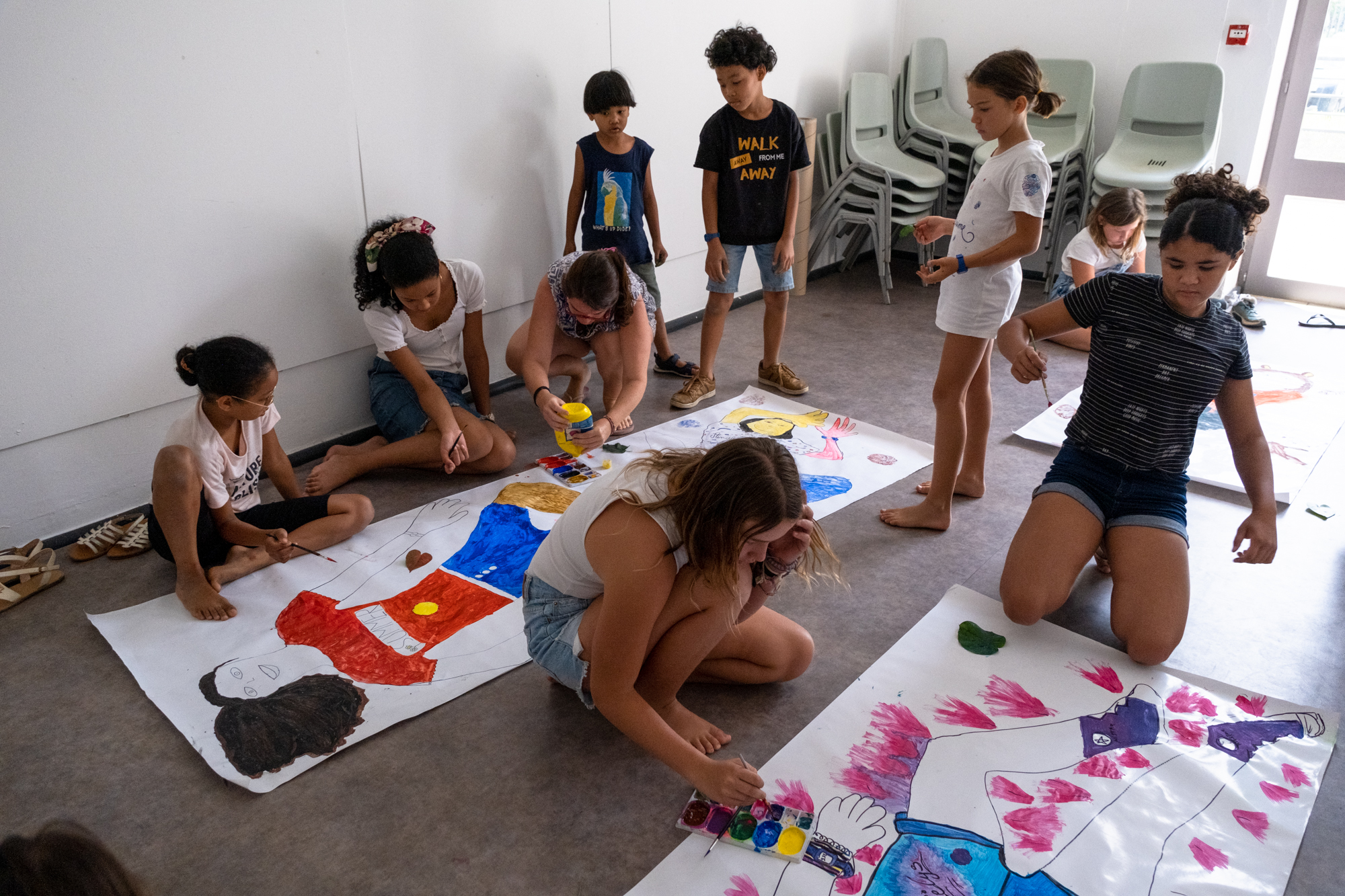 Vacances culturelles : découvrez les photos prises à la Maison SERVEAUX pendant l'atelier arts plastiques réservé aux enfants de la tranche d'âge 6-10 ans.