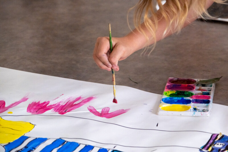 Vacances culturelles : découvrez les photos prises à la Maison SERVEAUX pendant l'atelier arts plastiques réservé aux enfants de la tranche d'âge 6-10 ans.