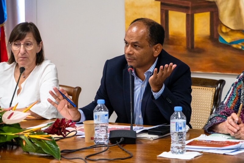 Les partenaires signataires du Contrat de Ville de Saint-Paul participent à une revue de projets de ce dispositif stratégique organisée ce mardi 7 février 2023 dans la salle du Conseil Municipal.