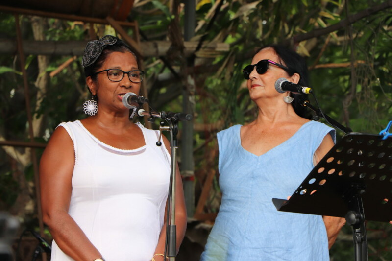 La restitution des ateliers Culture et Hôpital intitulés « Kabar avec Zanmari BARÉ » se déroule ce jeudi 23 mars 2023 à KAZKABAR, lieu emblématique de la culture créole situé dans le quartier saint-paulois de Bois Rouge.