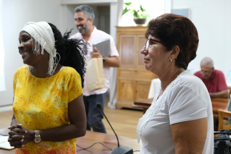 Deux formatrices originaires de Cuba se trouvent actuellement à Saint-Paul. Ces deux expertes participent à la première phase de la mise en œuvre de l’expérimentation de la méthode d’alphabétisation « Yo si puedo » sur le territoire.