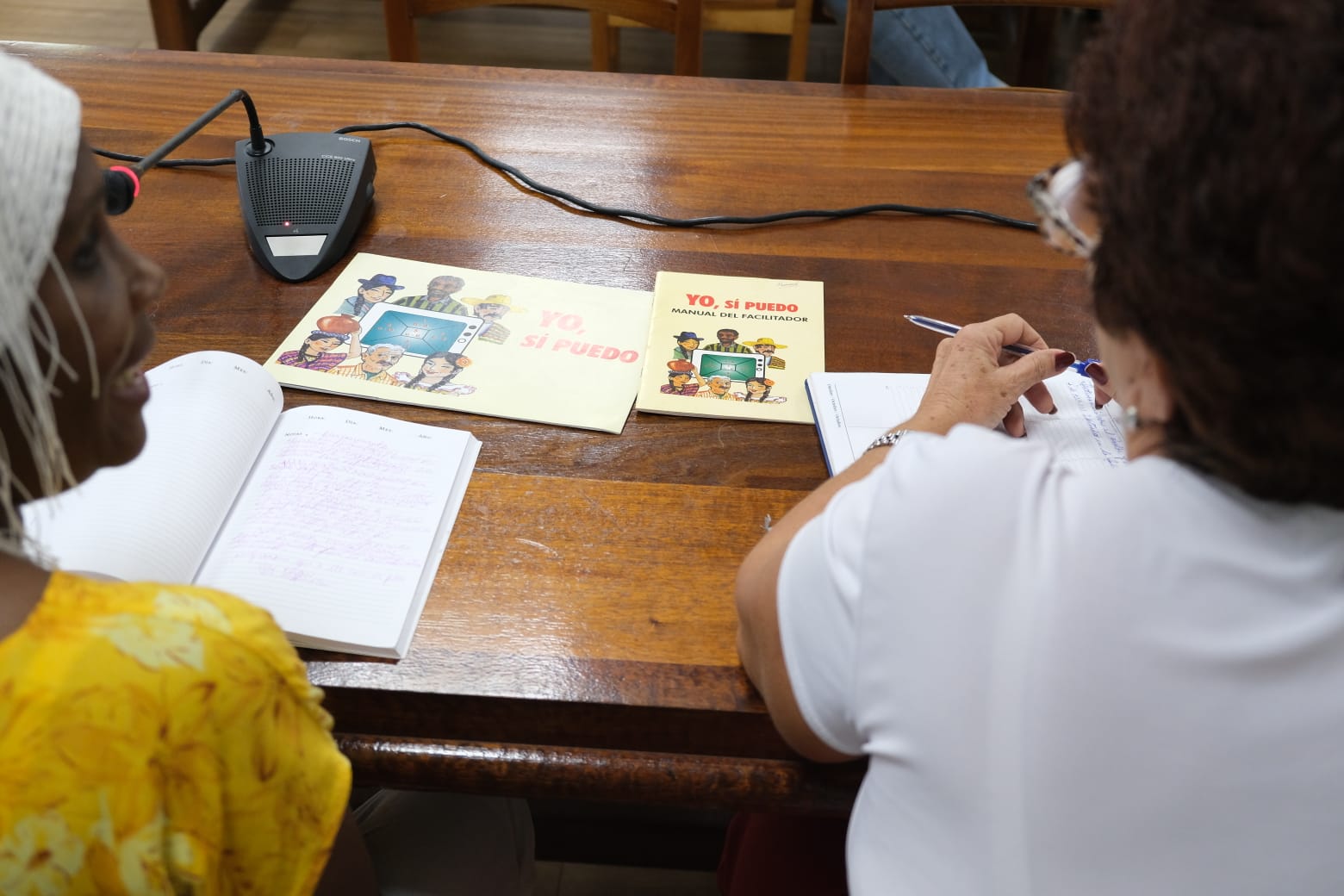Deux formatrices originaires de Cuba se trouvent actuellement à Saint-Paul. Ces deux expertes participent à la première phase de la mise en œuvre de l’expérimentation de la méthode d’alphabétisation « Yo si puedo » sur le territoire.