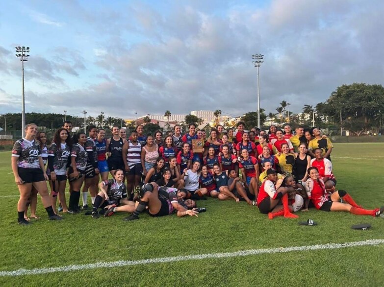 La Catégorie feminine Sénior du Rugby club de SaintPaul titrée