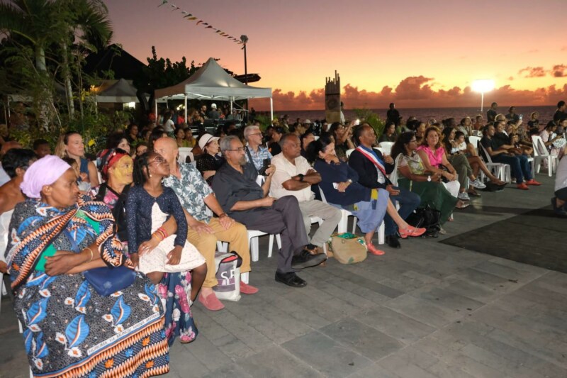 Ce mardi 16 mai 2023, la Ville de Saint-Paul s'est illuminée lors de la célébration de la Journée internationale du vivre-ensemble en Paix, une date marquée dans le calendrier depuis son instauration par l'ONU en 2017.