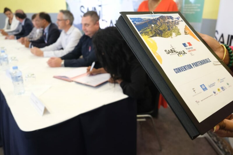 Les mairies annexes de Bellemène et de Tan Rouge, désormais labellisées France Services, permettent de rapprocher le service public au plus près des Saint-Pauloises et des Saint-Paulois. L’équipe municipale mesurera dans le temps l’efficacité du dispositif France Services.