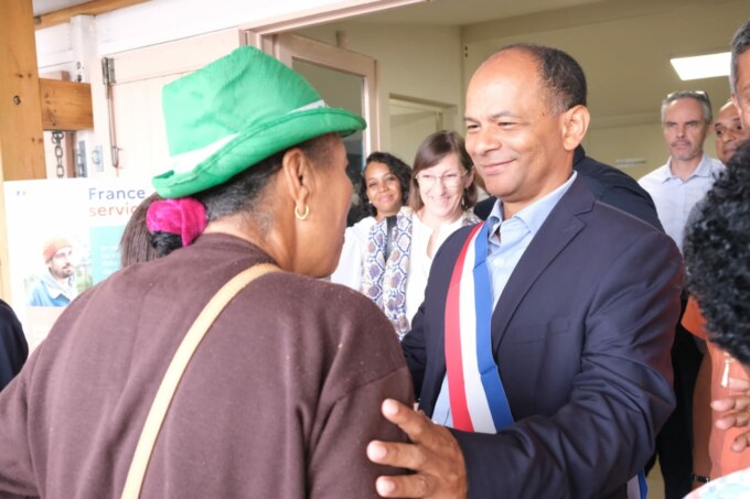 Les mairies annexes de Bellemène et de Tan Rouge, désormais labellisées France Services, permettent de rapprocher le service public au plus près des Saint-Pauloises et des Saint-Paulois. L’équipe municipale mesurera dans le temps l’efficacité du dispositif France Services.