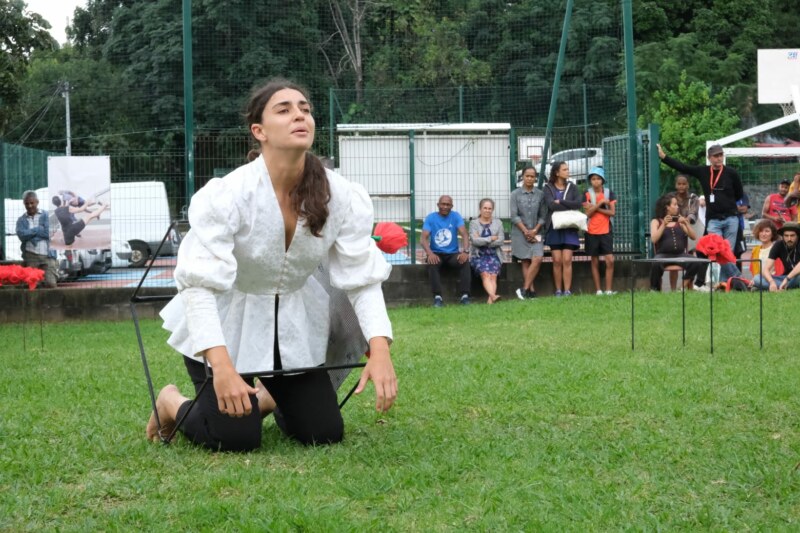 Ce samedi 27 et ce dimanche 28 mai 2023, le quartier de Bras-Canot, dans les hauts de Saint-Paul, danse grâce au spectacle Hors-cadre proposé par la compagnie Morphose et ses partenaires dont la commune, labellisée Ville d’Art et d’Histoire.