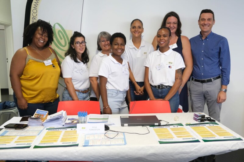 Beau succès pour le Défi alternance organisée ce mercredi 31 mai 2023 au Centre d’Art et de Culture CIMENDEF. Cette action innovante, organisée en partenariat avec le Pôle Emploi et la Mission intercommunale de l’Ouest, se tient dans le cadre de la semaine de l’alternance accueille sur le territoire de Saint-Paul.
