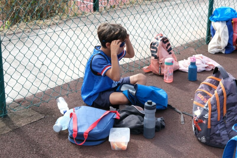 Un grand tournoi inter-écoles se déroule à l’enceinte sportive du lycée professionnel de Vue Belle. Un bel événement organisé ce jeudi 29 juin 2023. 300 marmay des écoles primaires et élémentaires du Mont Roquefeuil, de Villèle, de la Saline (Jean-ALBANY et Aliette-HORTENSE) viennent transpirer dans une belle ambiance.