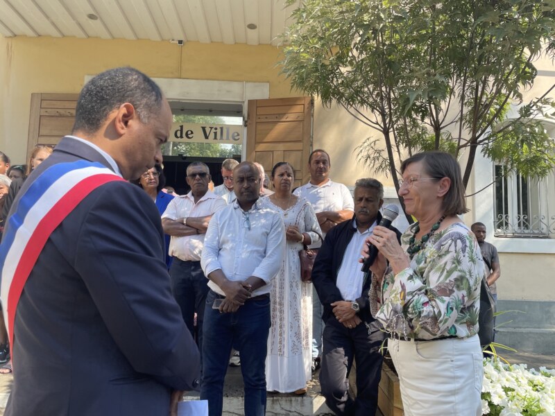 Suite au communiqué de l’Association des Maires de France, le Maire de Saint-Paul, Emmanuel SÉRAPHIN, appelle la population et les élu·es du Conseil Municipal à se rassembler sur le parvis de l’Hôtel de Ville ce lundi 3 juillet 2023 à 12 heures.