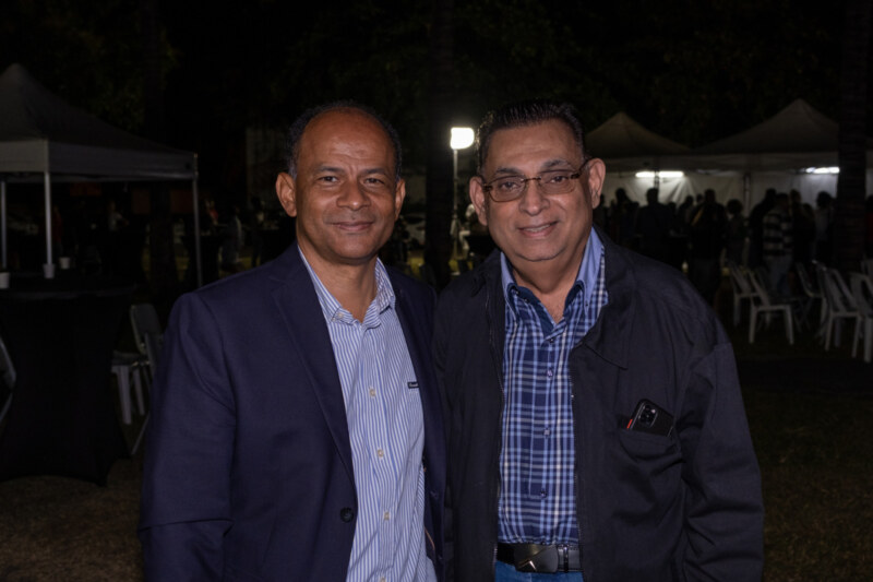 Le Maire de Saint-Paul, Emmanuel SÉRAPHIN, lance officiellement les Fêtes de Juillet depuis la Maison Gran Kour ce mardi 4 juillet 2023 en présence des acteurs économiques. Cet événement historique fera une nouvelle fois rayonner notre commune, du 6 au 16 juillet, tant avec la braderie au centre-ville qu'au parc Expobat avec la fête foraine et les concerts.