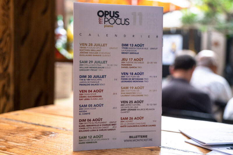 Saint-Paul, terre de festivals, accueille avec fierté la nouvelle édition d’Opus Pocus, entièrement dédiée au piano. Ce festival d’envergure rayonnera dans les Bassins de vie grâce aux concerts et aux moments d’échanges programmés sur le territoire, du 28 juillet au 26 août 2023.