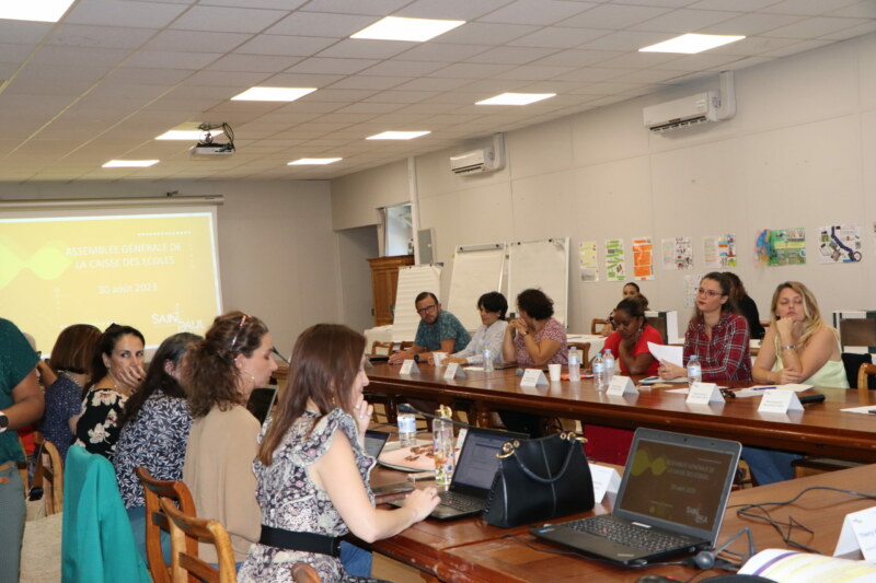 L’Assemblée générale de la Caisse des écoles se tient ce mercredi 30 août 2023 à l’Hôtel de Ville. Ce moment important de rencontre démontre l’investissement de Saint-Paul, Ville Amie des Enfants, qui représente 48,9 millions d’euros engagés en faveur de l’école pour 2023.