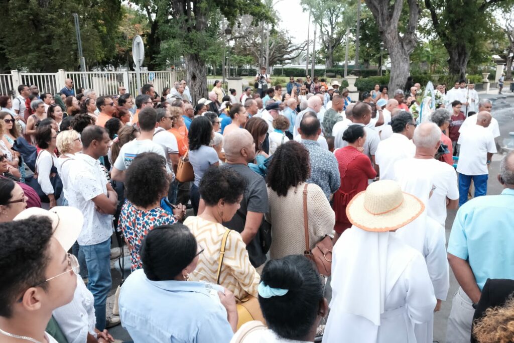 Vivez avec nous la fête des pêcheurs ! Cet événement populaire se déroule sur la place du Débarcadère, près de la baie du meilleur ancrage ce mardi 15 août 2023.